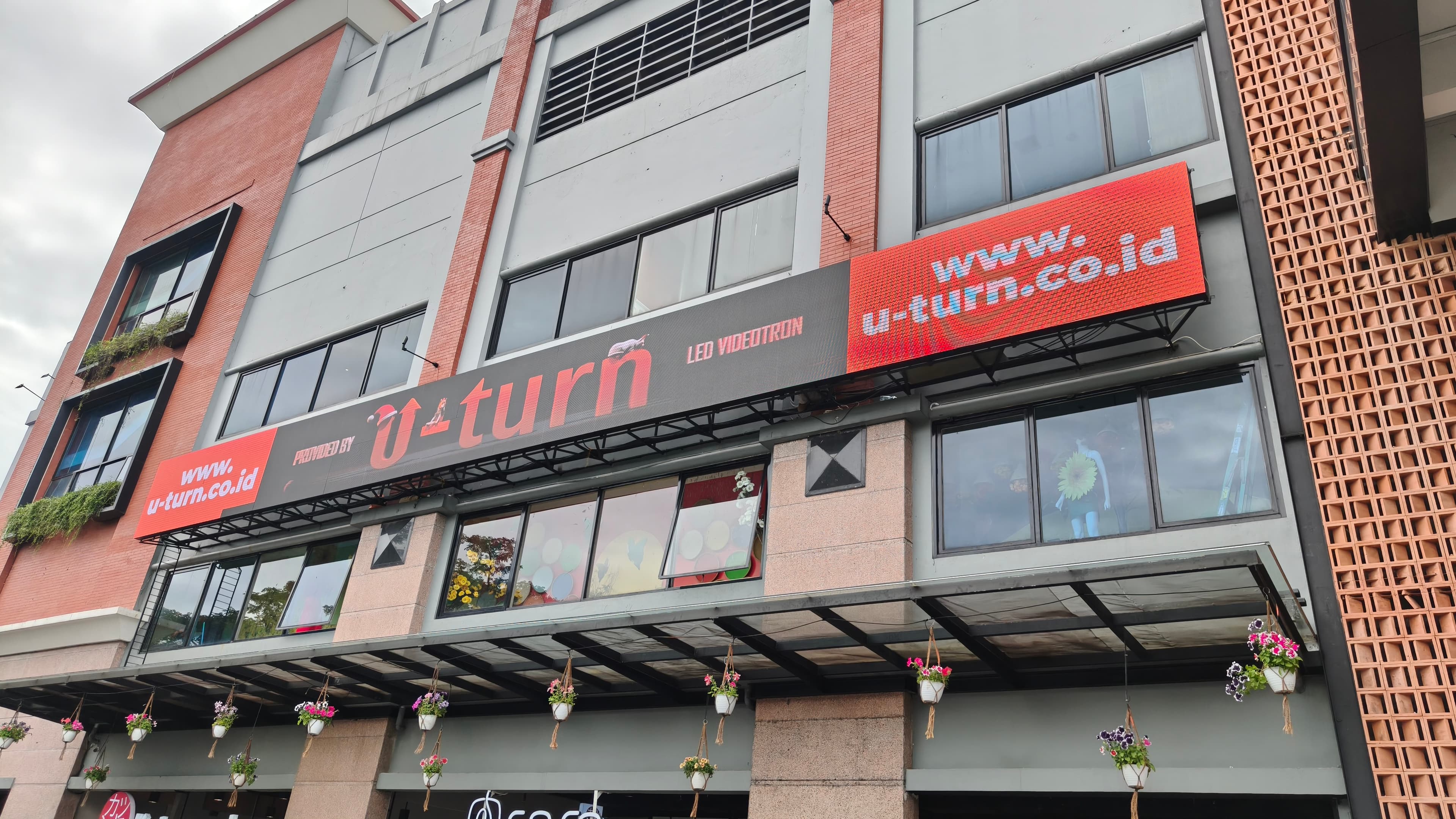 Flat LED Videotron for d’botanica Mall, Bandung